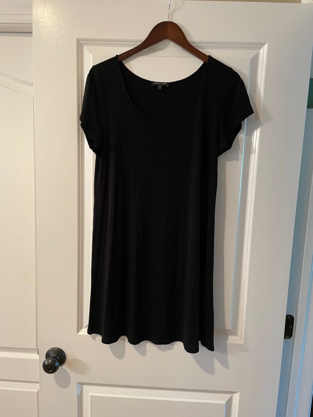 Eileen Fisher Black Scoop Neck Short Sleeve Tunic 100% silk